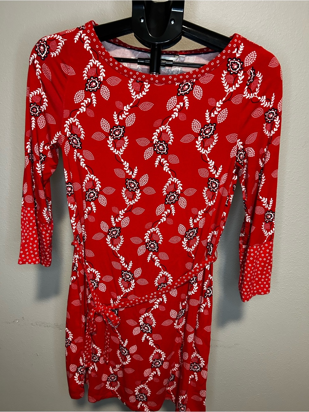 Boden "Amy" jersey tunic dress in a vibrant red stamped vine floral print
